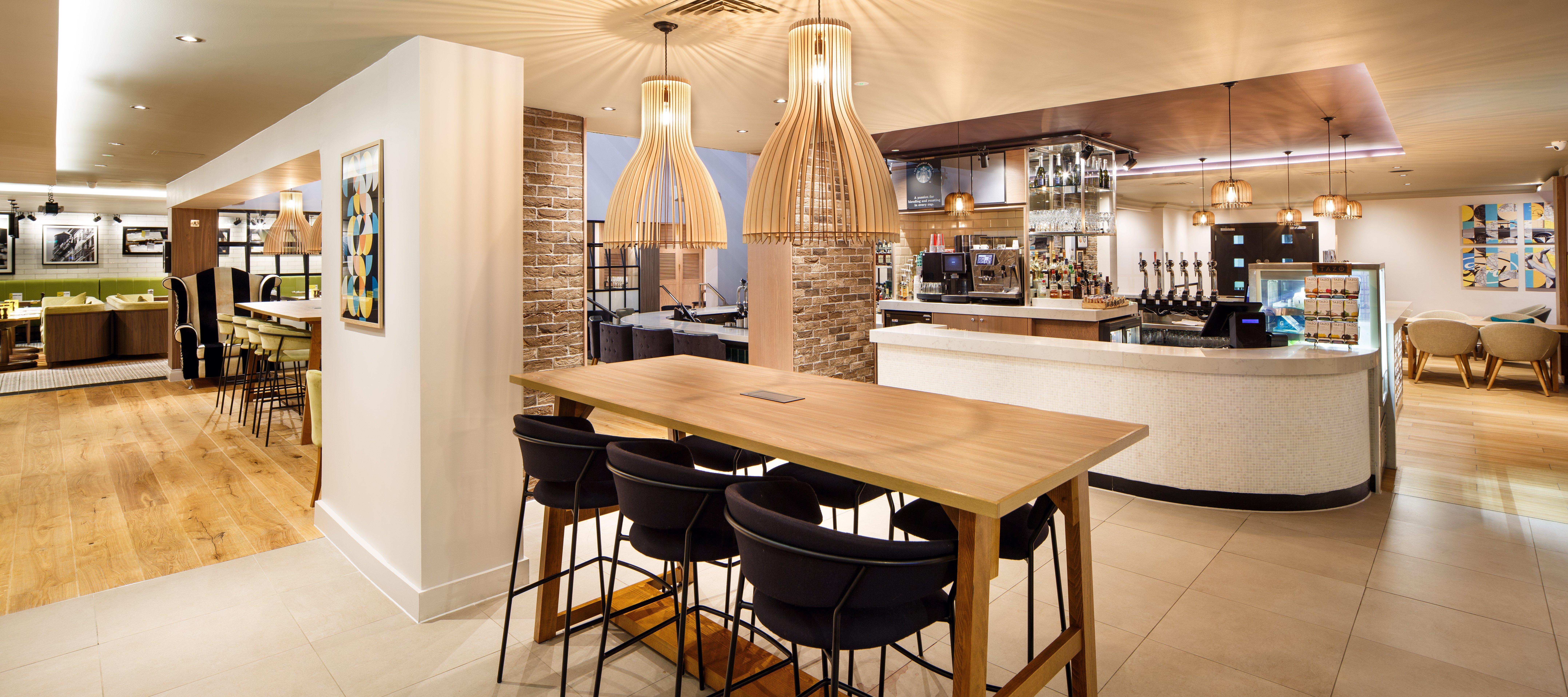 Holiday Inn Brentwood By Ihg Ngoại thất bức ảnh