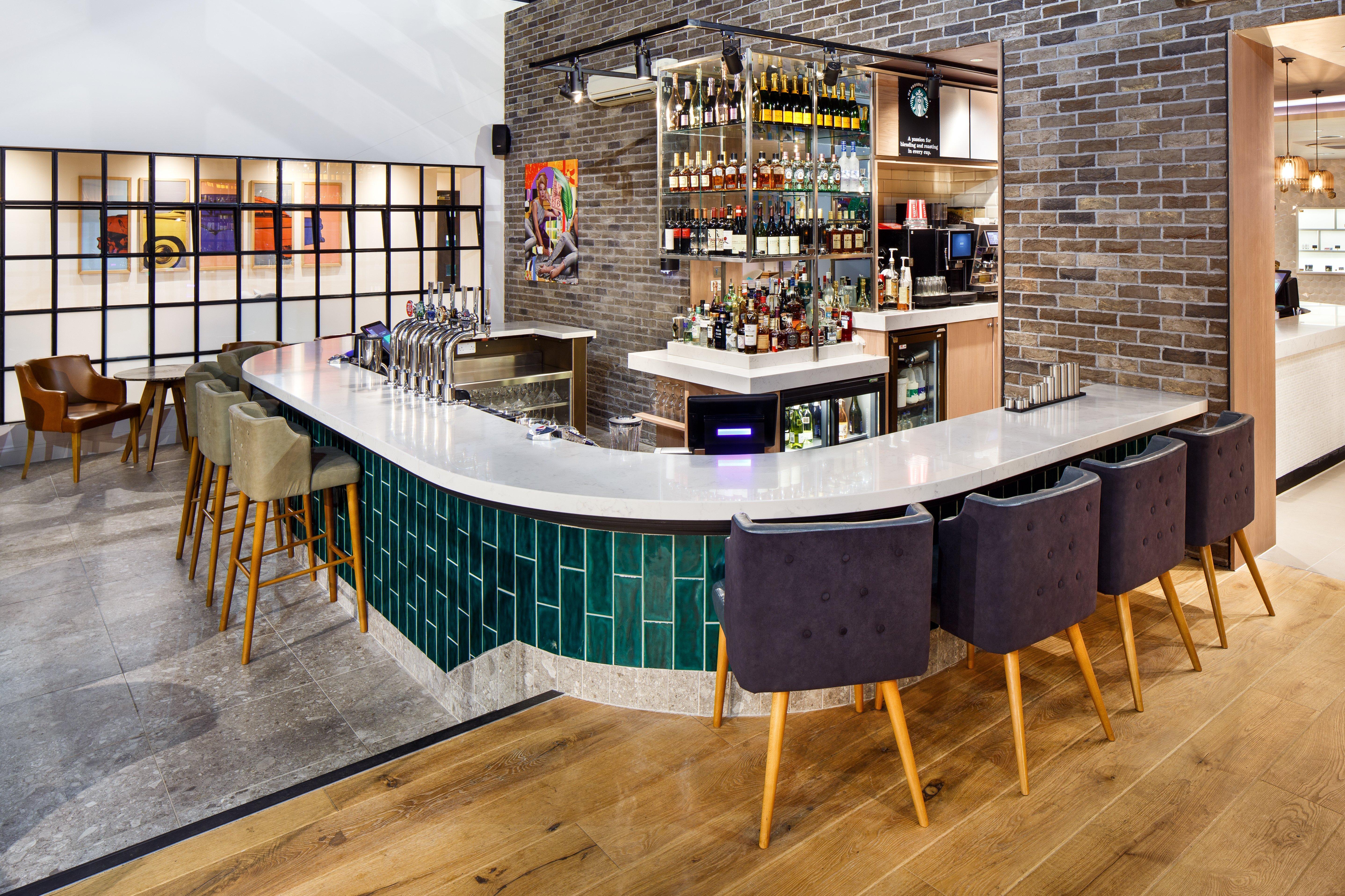 Holiday Inn Brentwood By Ihg Ngoại thất bức ảnh