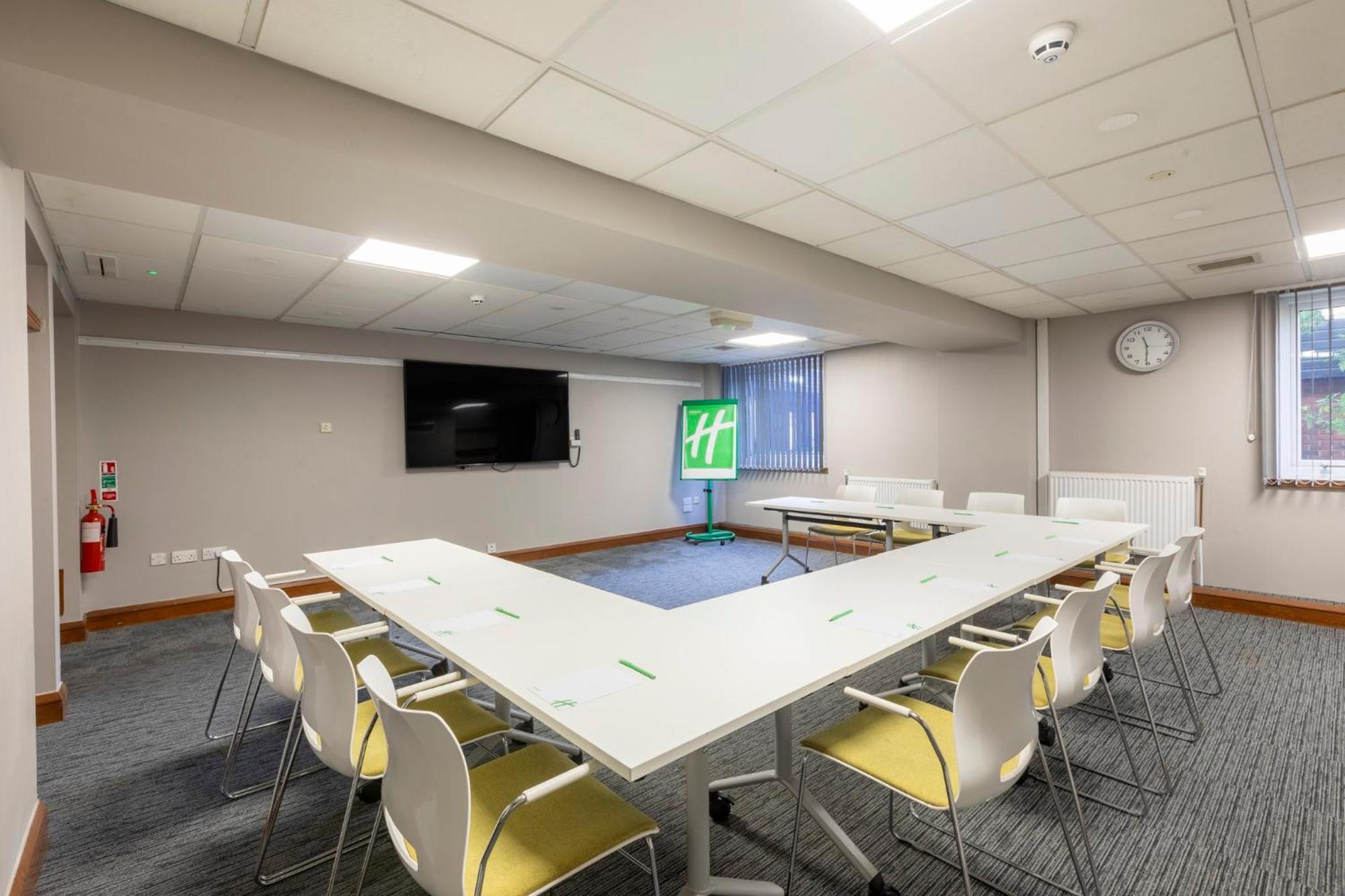 Holiday Inn Brentwood By Ihg Ngoại thất bức ảnh